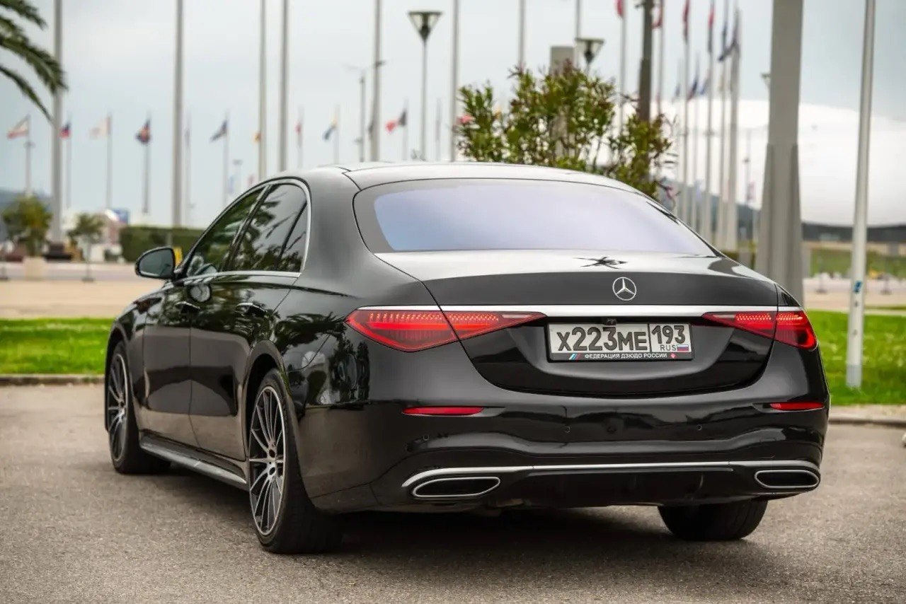 Mercedes-Benz S-Class Maybach
